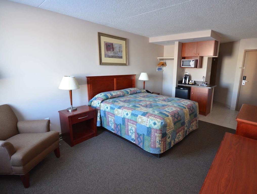 Travelodge Hanna Canada Grey Стая снимка